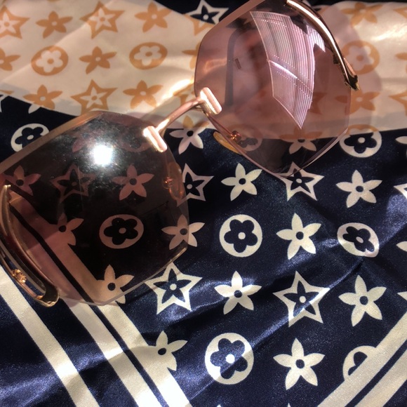 Oh Just Blocking The Sun Shades - Picture 6 of 14